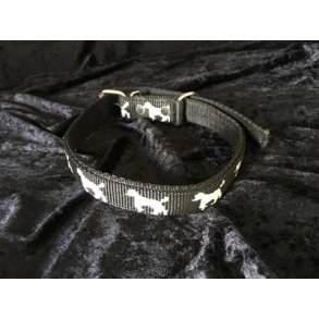 Sort nylon halsb�nd m/hunde motiv 68/ 3 cm
