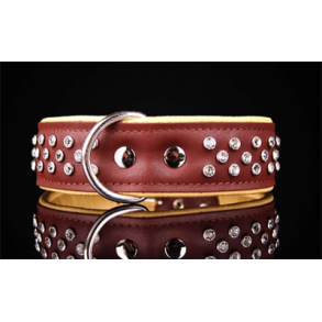 H�ndlavet halsb�nd med runde sten