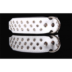 H�ndlavet halsb�nd med runde sten